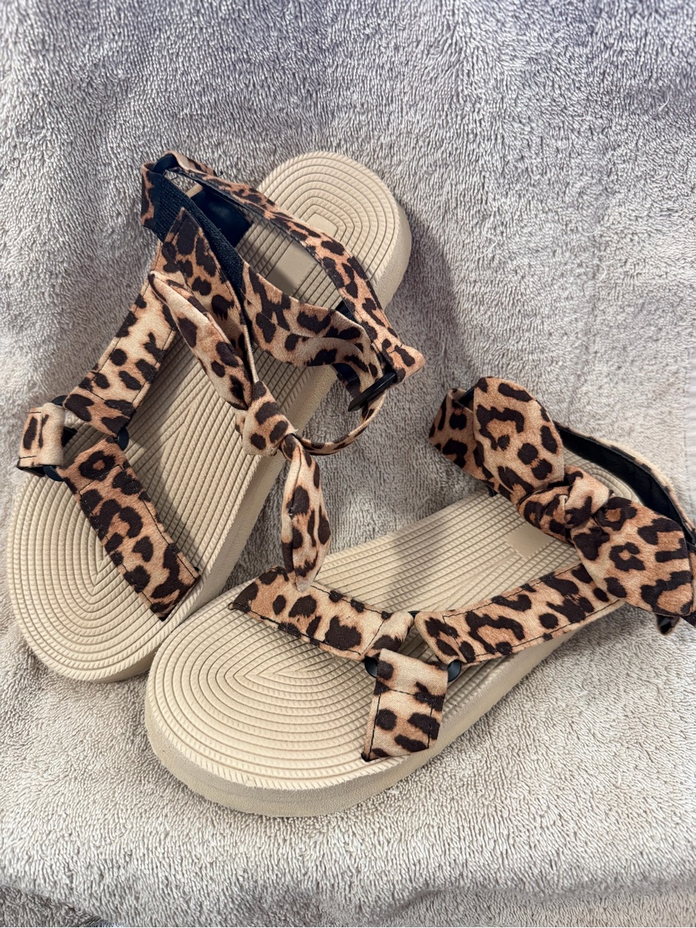 Leopard Print Tie-Strap Sandals for Women - Comfort Beige